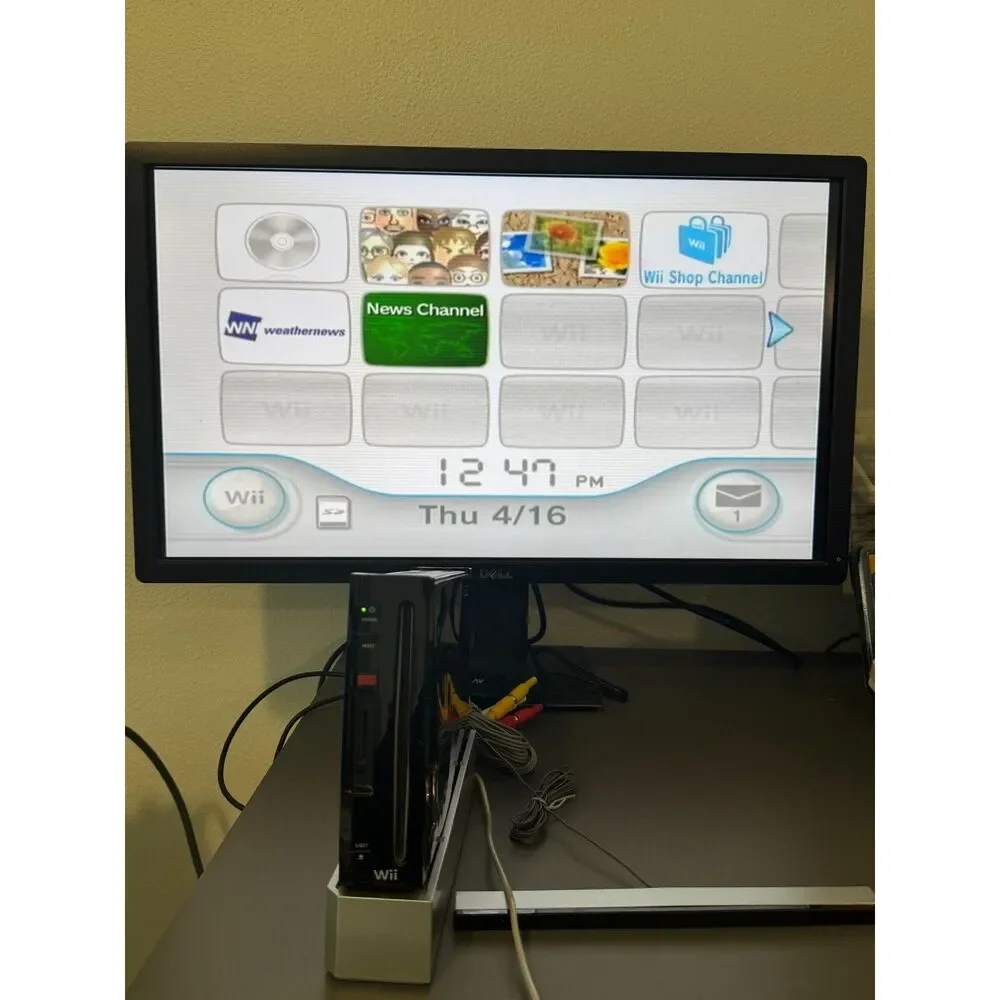 Nintendo Wii Black Console RVL-001 - GameCube Compatible - Tested/Working Bundle